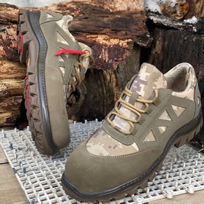 Working shoes. Low model